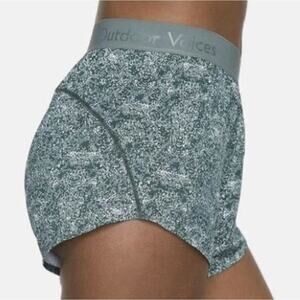 Outdoor Voices 3” Relay Short in‎ Pebbled Forest Green Size Small